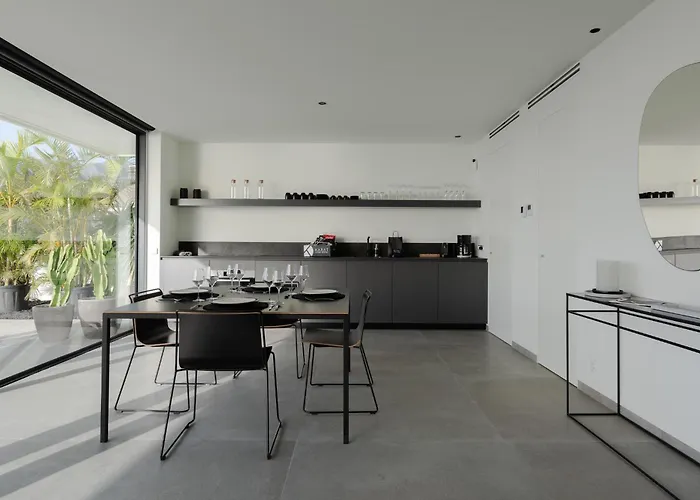 Karat Kai Torviscas Willa *